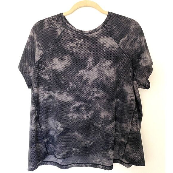 Athleta Black and Gray Ultimate Train Printed Short Sleeve Lightweight Tee Sz 1X - Picture 2 of 11